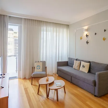 Charming In Apartment *
